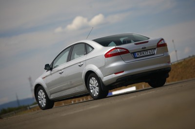 ford_mondeo_33.jpg