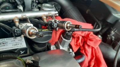 karbon na vstrekovaci.jpg