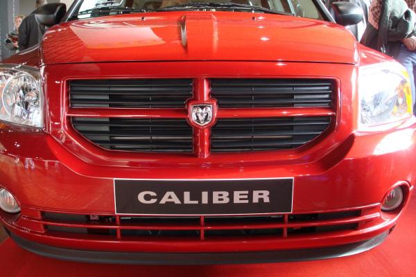 Dodge Caliber.JPG