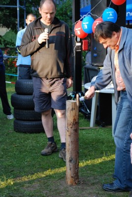 hr_balu_vedle kulu.jpg