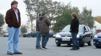 ..polemizovačka nad xenonama a H.I.D. sadou....svítivost...