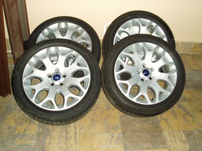 HLINIKOVY DISK 7JX17 ET50+LETNE PNEU GOODYEAR EAGLE NCT 5 205-50-17 93W Vaha 19,5 kg