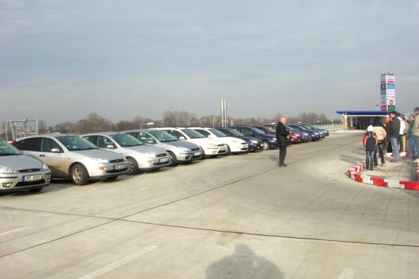 Jm srázek Olympia 1. 12. 07 008 - teď si všichni zazpíváme.jpg