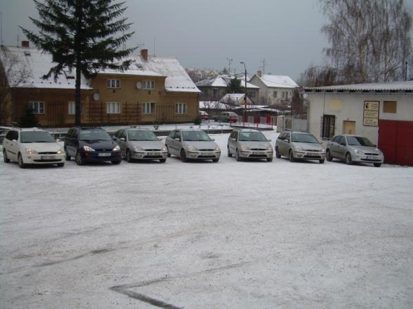 bílý modrá stříbrní.jpg