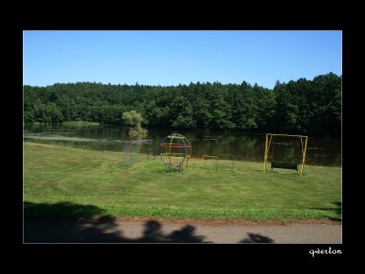 v roce 1988 to tu bylo plný aut s PL a DDR značkama a rybník sloužil ke koupání